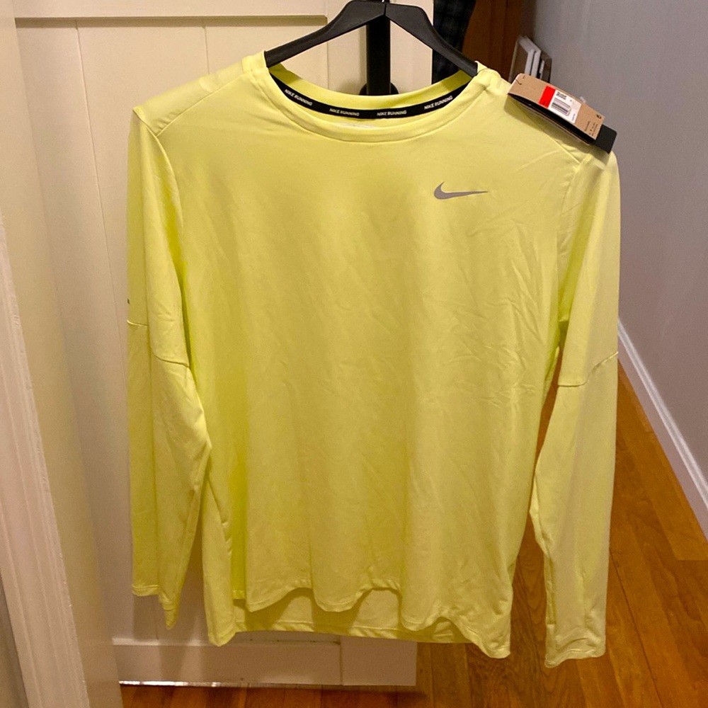 NWT! Men's Nike running shirt